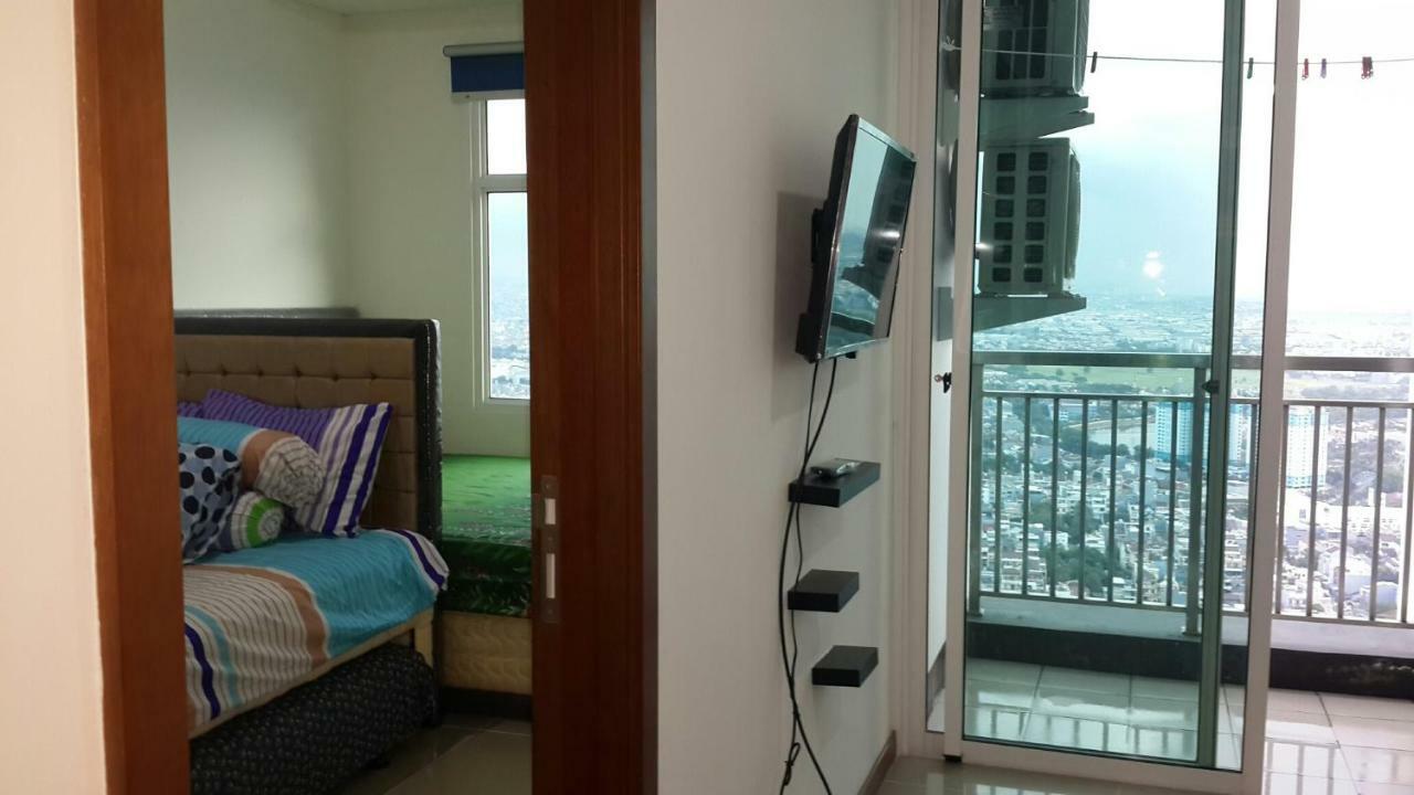 Robert'S Condominium Jakarta Exterior photo
