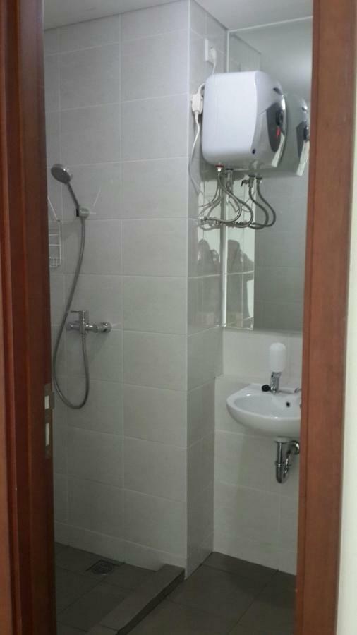 Robert'S Condominium Jakarta Exterior photo