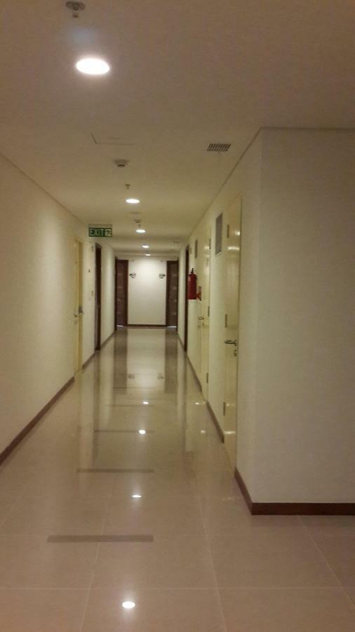 Robert'S Condominium Jakarta Exterior photo
