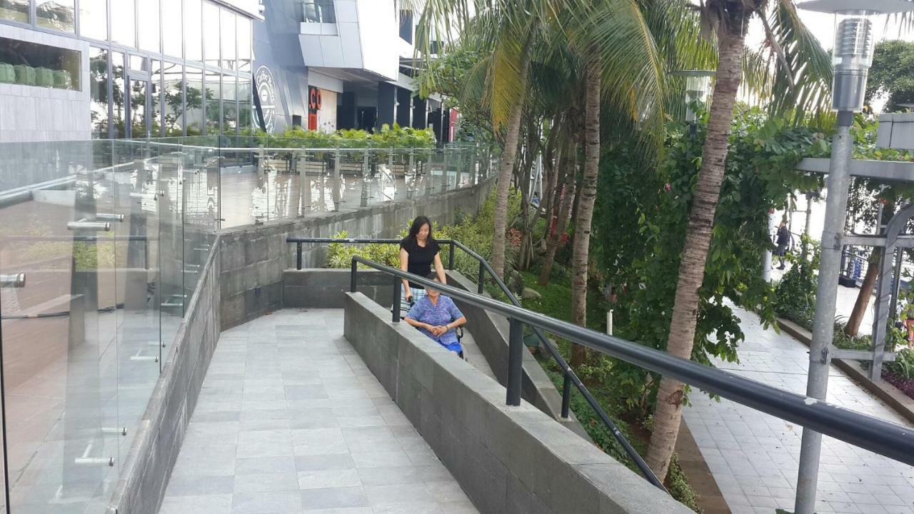 Robert'S Condominium Jakarta Exterior photo